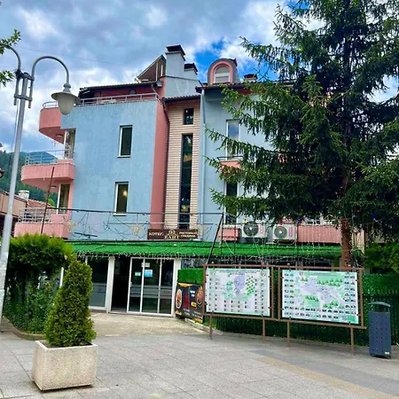 Elit Hotel