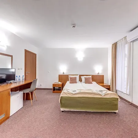 Elit 3* デヴィン