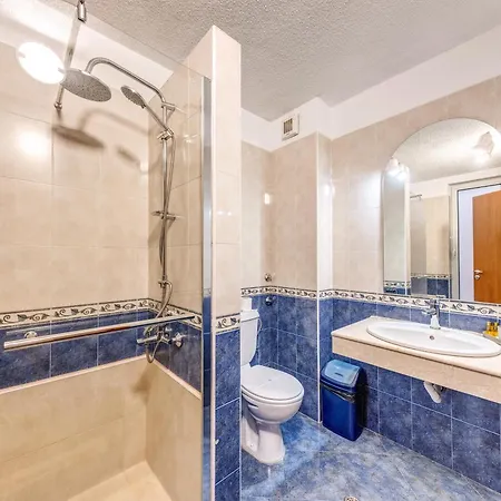 Elit ホテル デヴィン