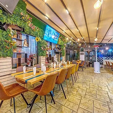 埃立特酒店 3*